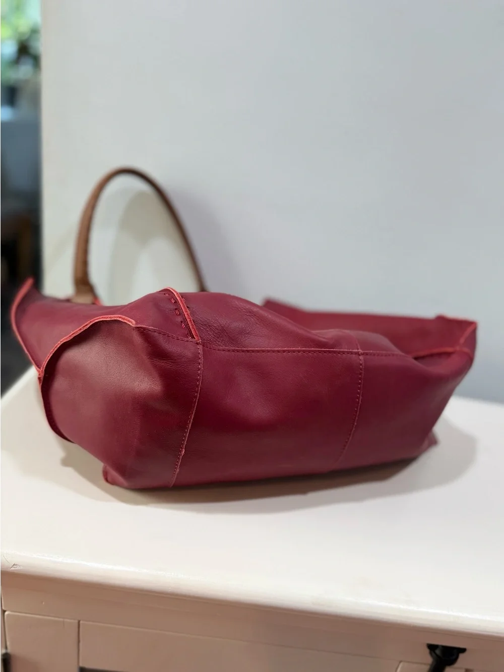 The Sak ~ Los Feliz Large Tote in Crimson Hobo like new! - Picture 11 of 17